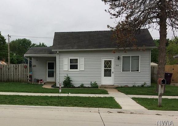 1st image of 326 E 18th St