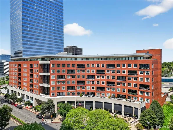 155 Carondelet Plz Unit 600, Saint Louis, MO 63105
