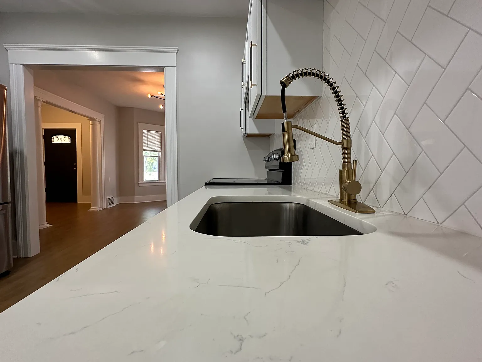 8002 Lake Ave — Photo 3