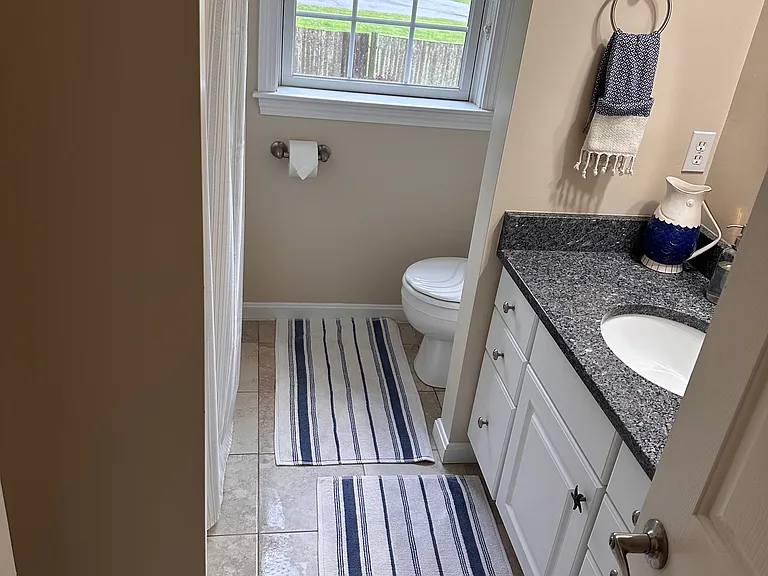 129 Standish Rd — Photo 10