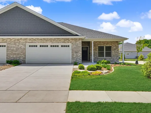 506 S 6th St, Fairbury, IL 61739