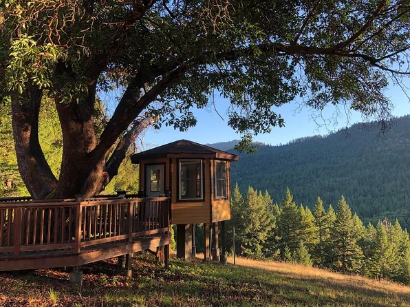 1 Thomas Rd, Miranda, CA 95553