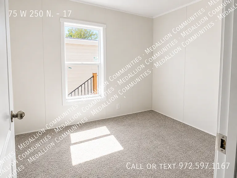 75 W 250 N #17 — Photo 4