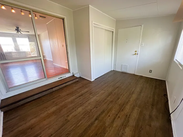 1875 W Beekman Pl — Photo 17