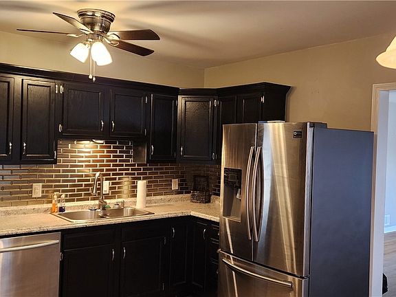 5th image of 434 Henderson Ave