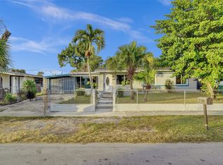 5601 SW 38th St, Davie, FL 33314