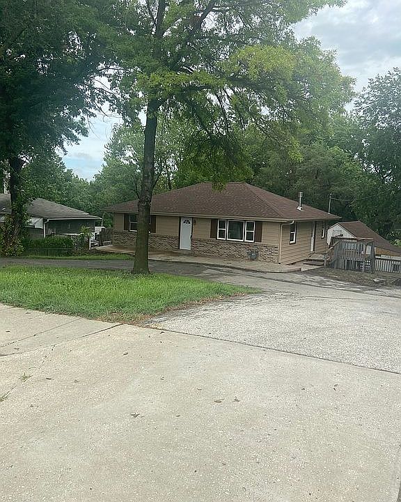 1st image of 1315 S 55th St