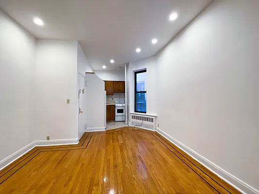 Rented by MAPT Residential LLC | media 4