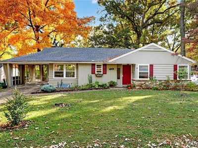 450 Forest Green Dr, Saint Louis, MO, 63119