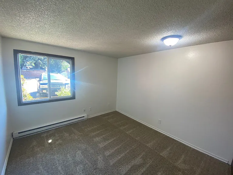 4135 State St #2 — Photo 7