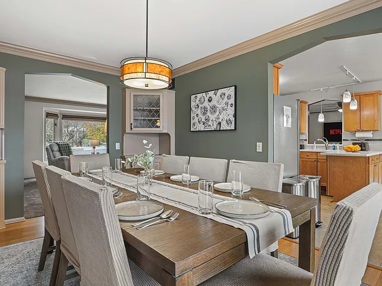 600 Woodview Dr — Photo 24