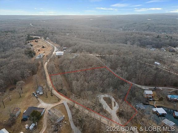 3rd image of 28688 Moffitt Point