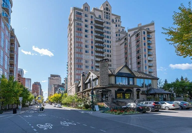 738 1st Ave SW #902 — Photo 46