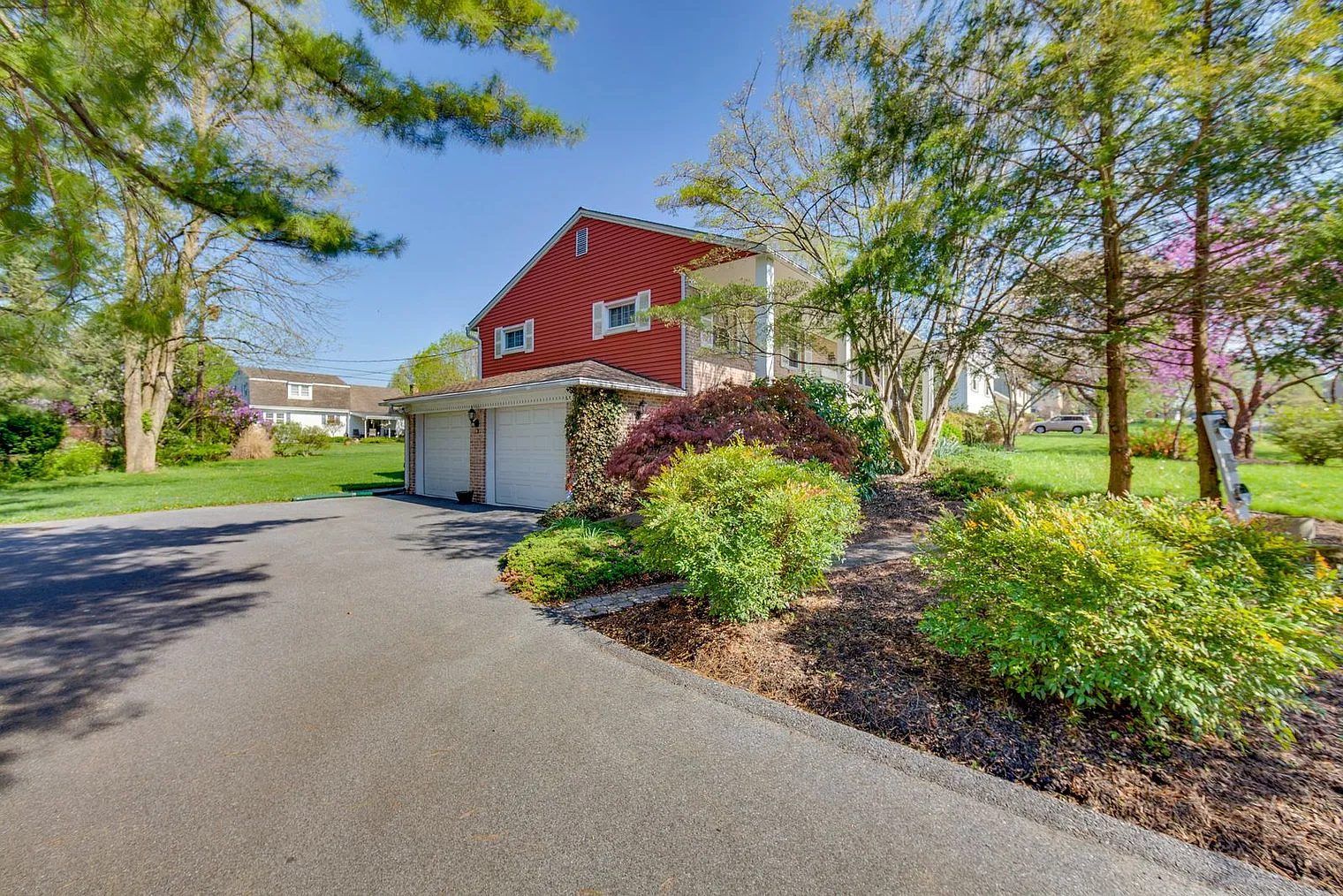 3 bed, 1.0 bath, 1593 sqft, $5,064 — Photo 4