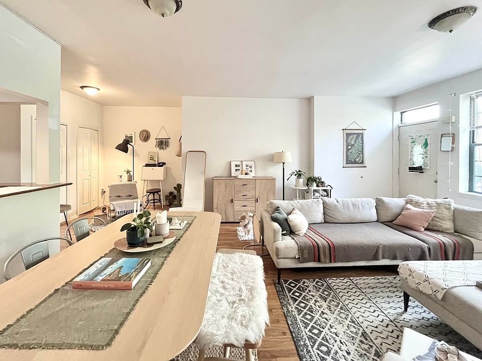 1st image of 228 Gates Ave #1