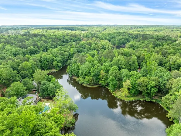 2408 Pinewood Pl, Auburn, AL 36830