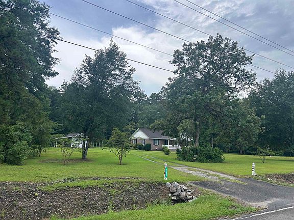 2nd image of 4259 Roscoe Rd.