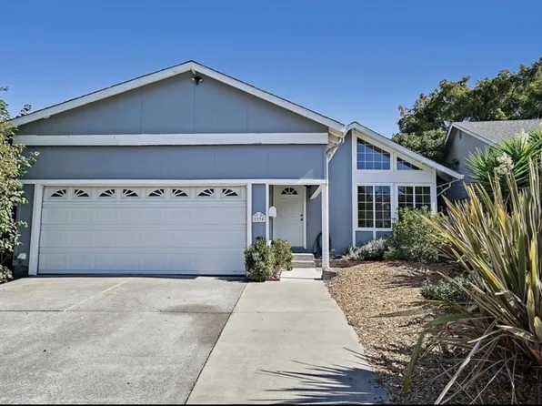 1234 Camino Coronado, Rohnert Park, CA 94928