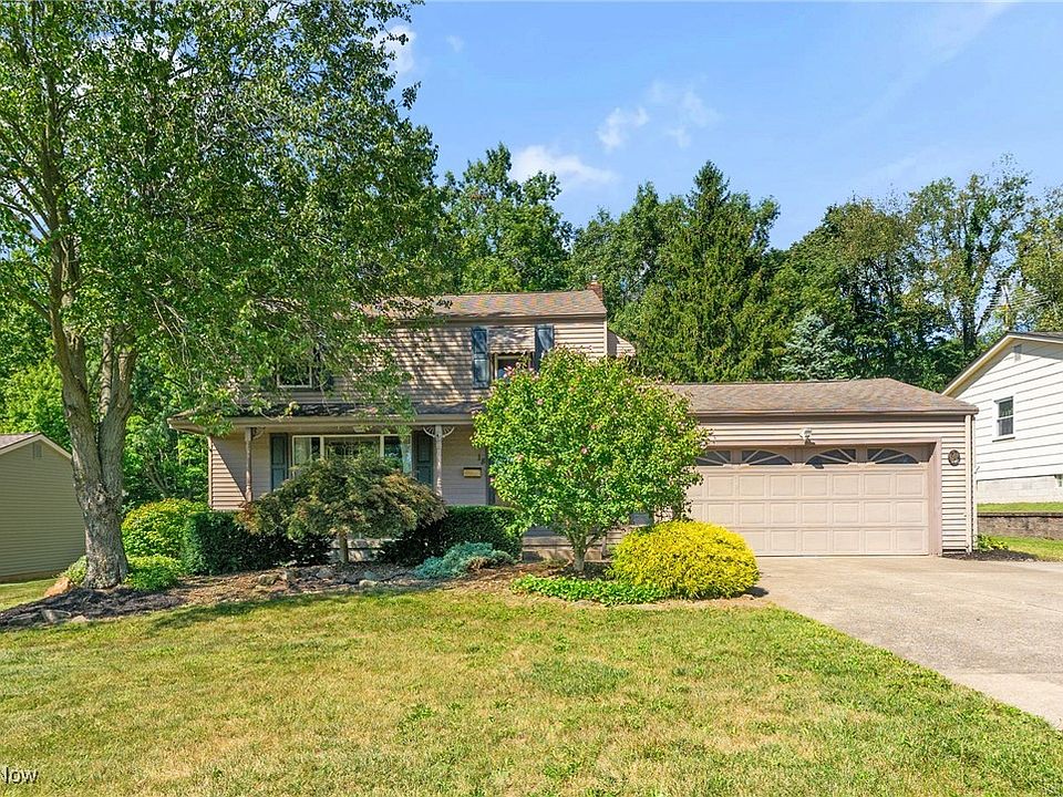 1st image of 18 Jamestown Ct