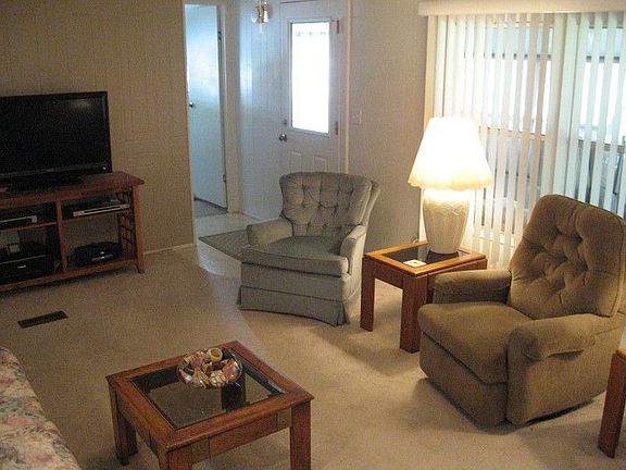 3rd image of 741 Taffy Ln