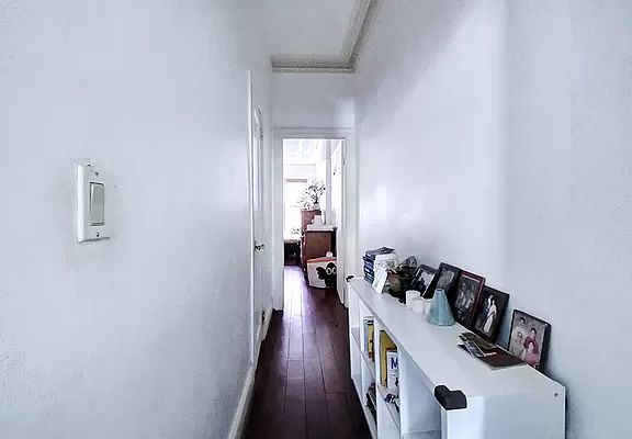 4th image of 253 Kosciuszko St #2A