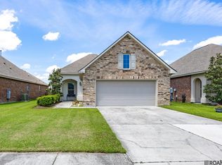 42466 Baystone Ave, Prairieville, LA 70769