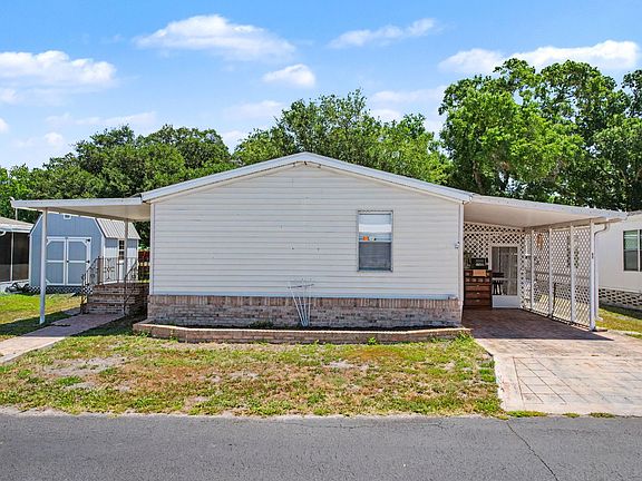 5th image of 724 Chaparral Dr