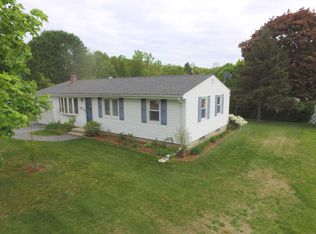 110 Ellison St, Cranston, RI 02920