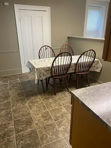 3 bed, 1100 sqft, $1,800 — Photo 3