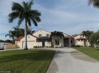 1808 Whitecap Cir, North Fort Myers, FL 33903