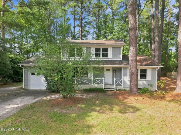 213 Staffordshire Road, Greenville, NC 27834
