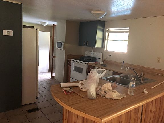 3rd image of 6202 Latiolais Dr