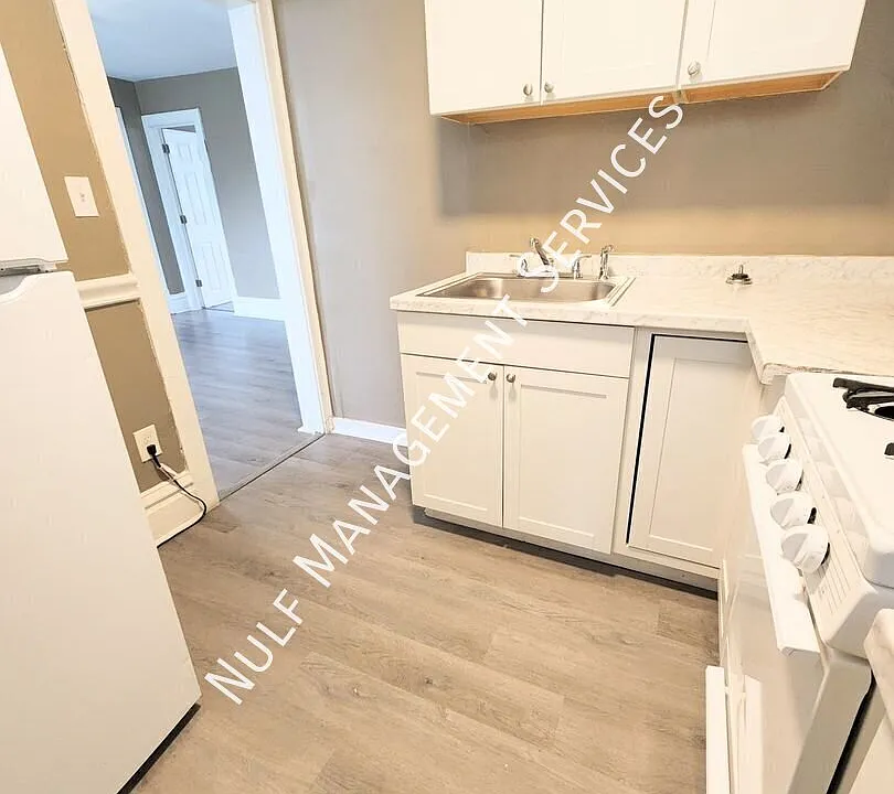1210 Maple Ave #1