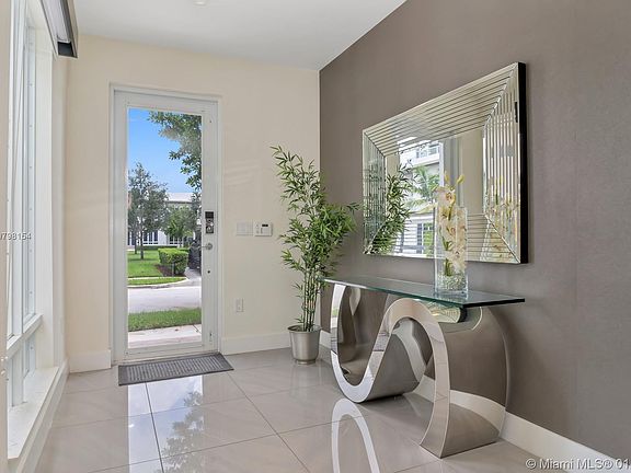 3rd image of 10560 NW 64th Ter #10560