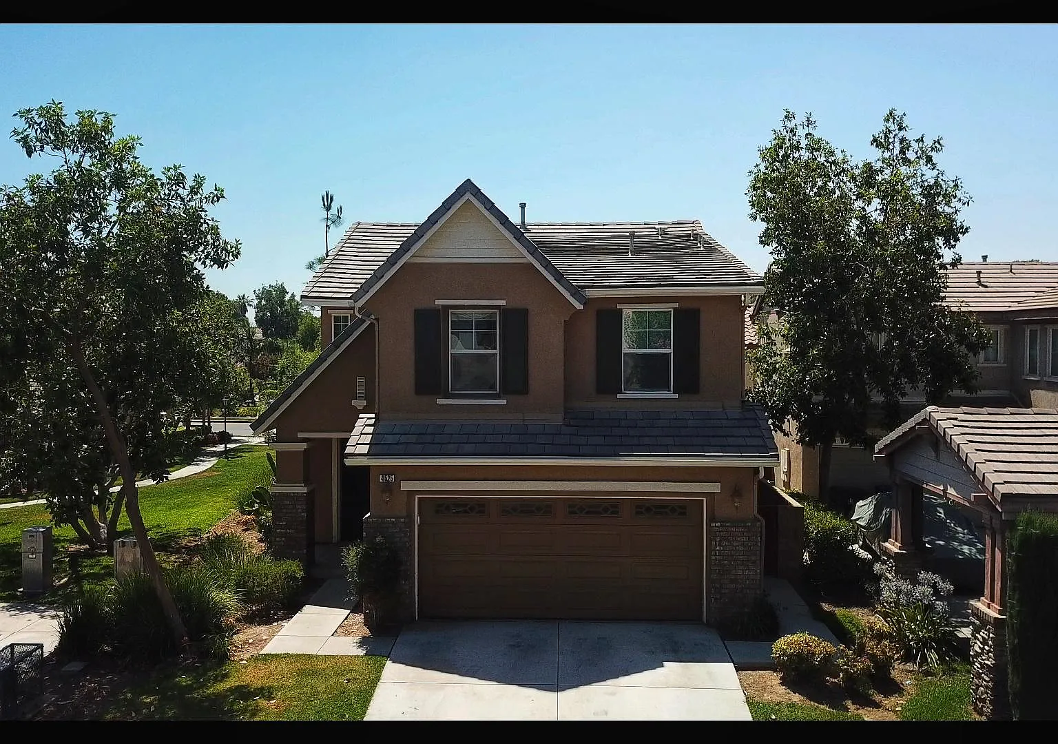 4 bed, 2.5 bath, 1948 sqft, $3,850 — Photo 2