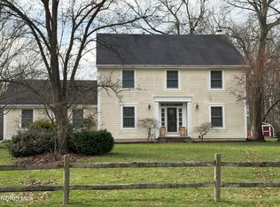 81 Back Bay Rd, Bowling Green, OH 43402