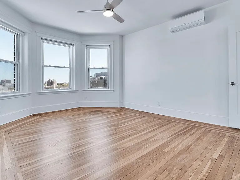 1024 Commonwealth Ave #506 — Photo 16
