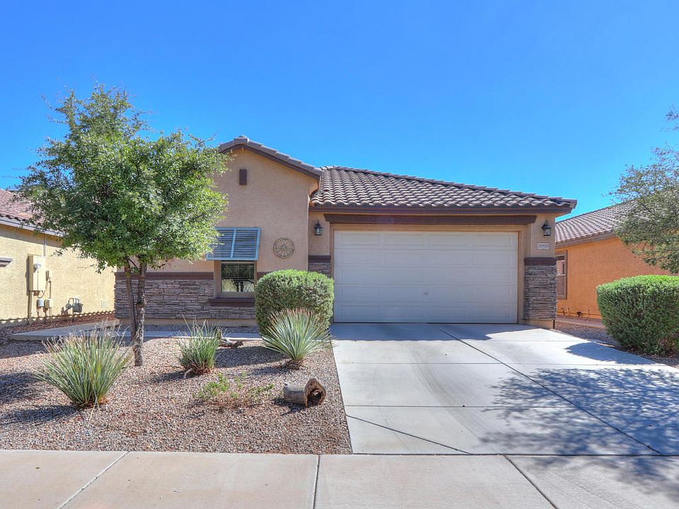 1st image of 39999 W Tamara Ln