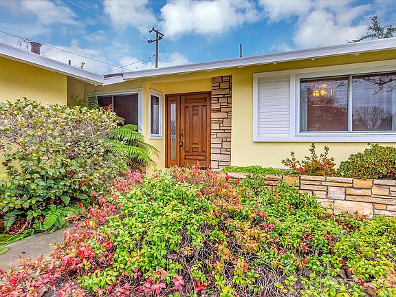 3rd image of 11223 La Jolla Ct