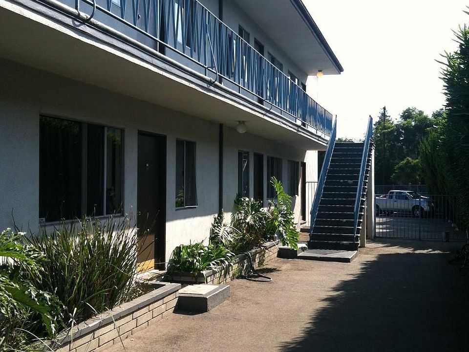 1st image of 4132 Grand View Blvd APT 12A