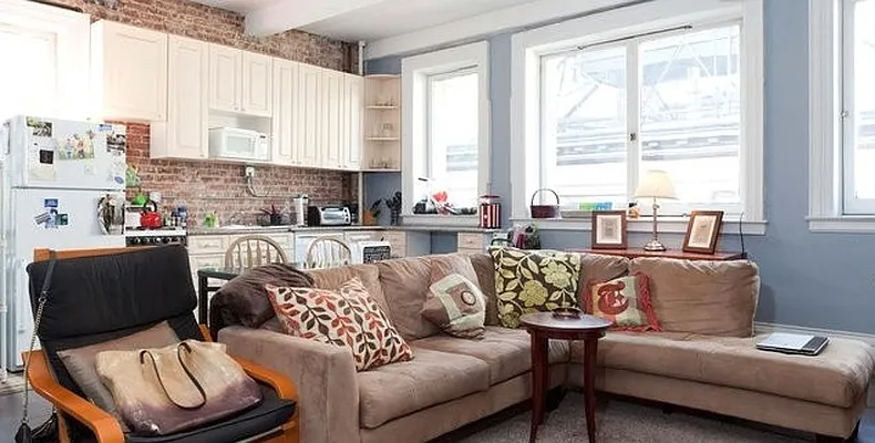 Rented by Metro Realty NY Inc | media 32