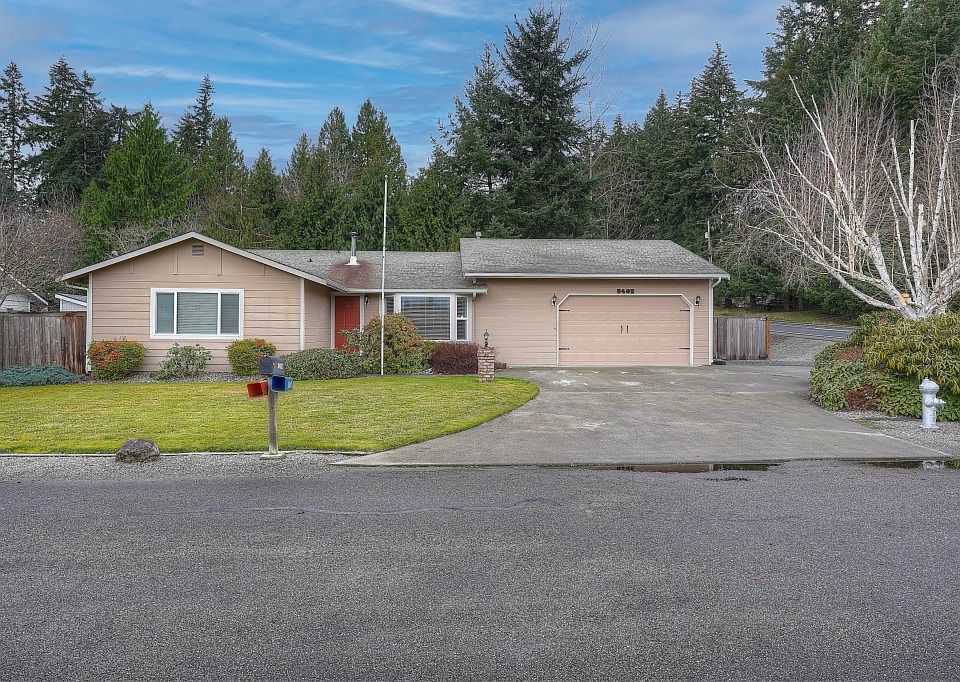 1st image of 8402 64th Ave E