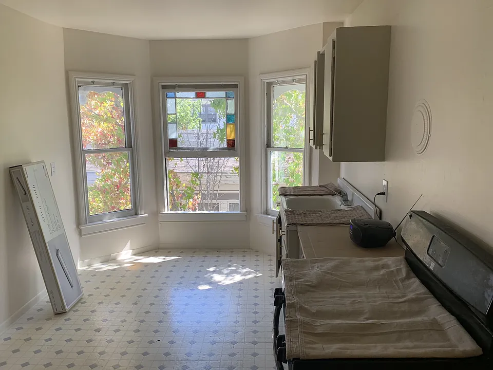529 Alameda St #4