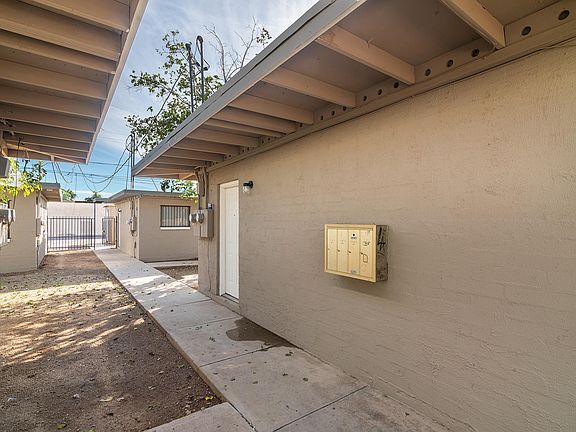 4th image of 6743 W Palmaire Ave