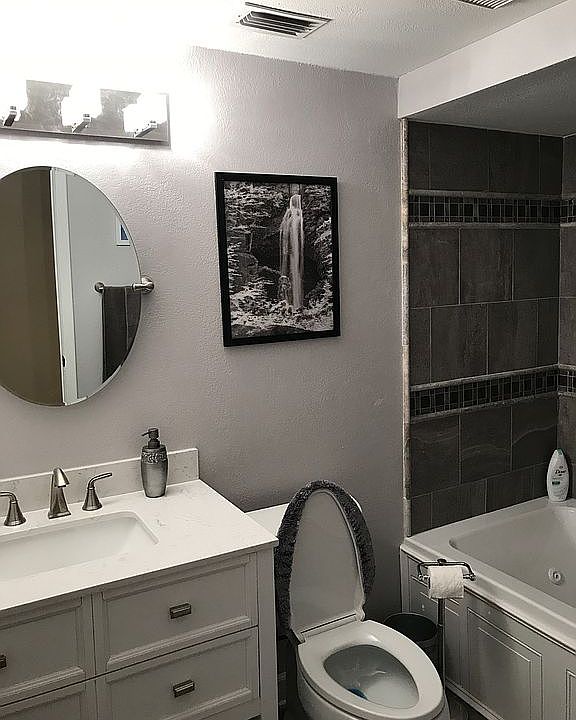 Dwnstrs Rmdld Bathroom 