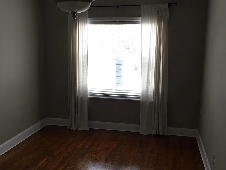 310 S Dewey Ave #3 — Photo 4