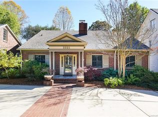 2221 Sharon Rd, Charlotte, NC 28207