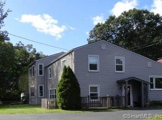 2 Leary Dr, Waterford, CT 06385