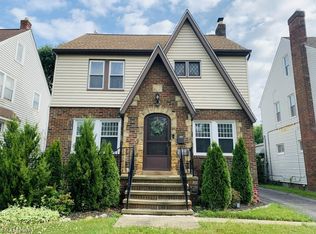 3598 Cedarbrook Rd, Cleveland Heights, OH 44118