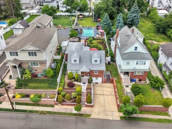 161 Plauderville Ave, Garfield City, NJ 07026